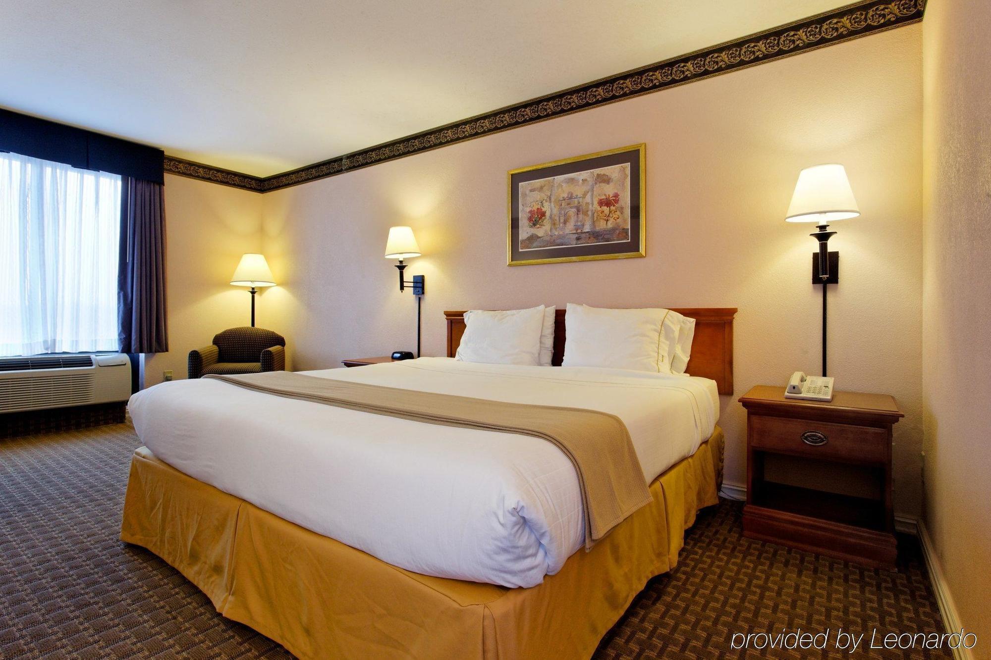 Holiday Inn Express North Tyler Exteriör bild