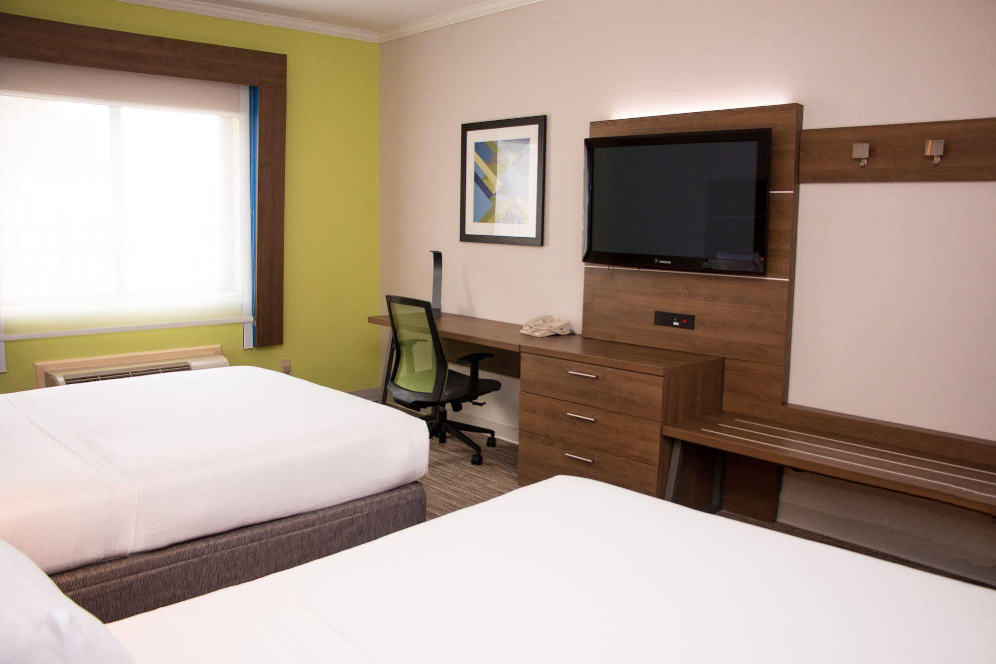 Holiday Inn Express North Tyler Exteriör bild